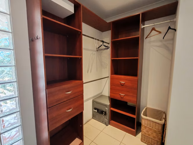 Se alquila apartamento amoblado en Escazú. Cerca de todo. - Imagen 13