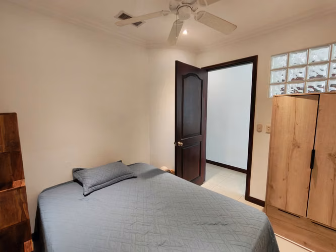 Se alquila apartamento amoblado en Escazú. Cerca de todo. - Imagen 15