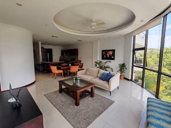 Se alquila apartamento amoblado en Escazú. Cerca de todo. - Imagen 3