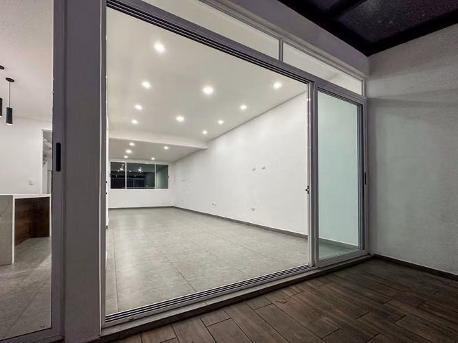 Venta de casa nueva en San Rafael de Heredia