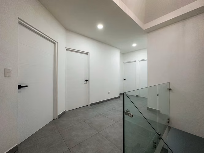Venta de casa nueva en San Rafael de Heredia