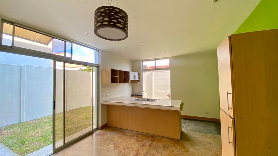 ¡OPORTUNIDAD! Alajuela, Condominio Agua Clara. - Imagen 7