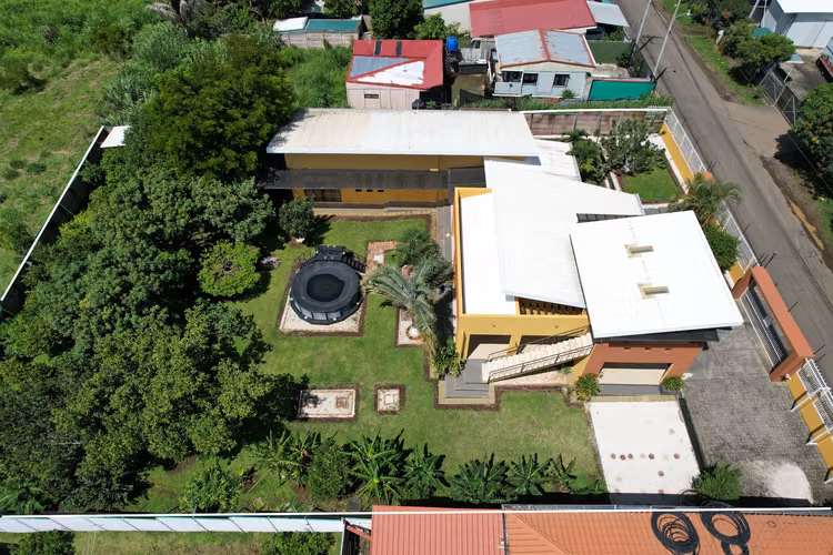 Venta Casa, piscina y frutales , Grecia, Alajuela. (FAU) - Imagen 17