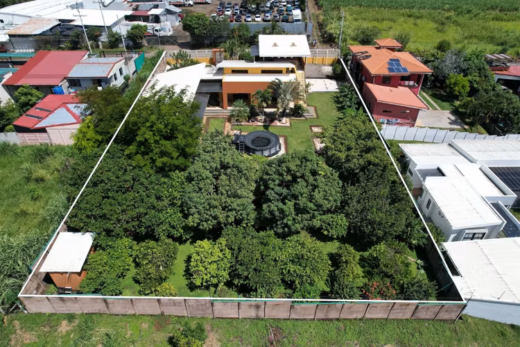 Venta Casa, piscina y frutales , Grecia, Alajuela. (FAU) - Imagen 16