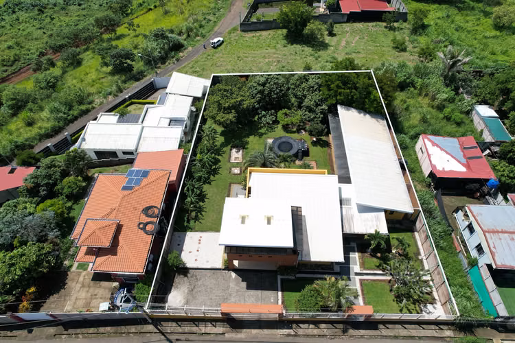 Venta Casa, piscina y frutales , Grecia, Alajuela. (FAU) - Imagen 15