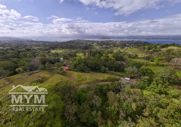 Terreno en Venta en Tronadora de Tilarán con Amplio, Plano y con Todos los Servicios - Imagen 5