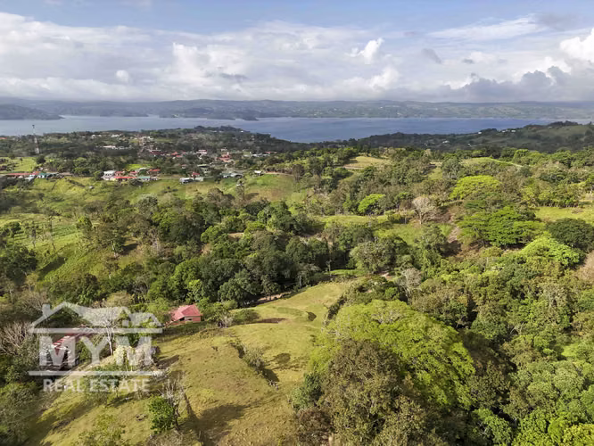 Terreno en Venta en Tronadora de Tilarán con Amplio, Plano y con Todos los Servicios - Imagen 6