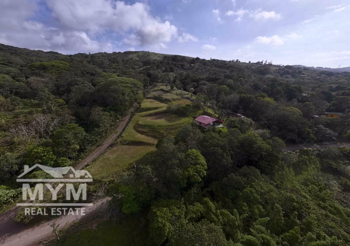 Terreno en Venta en Tronadora de Tilarán con Amplio, Plano y con Todos los Servicios - Imagen 9