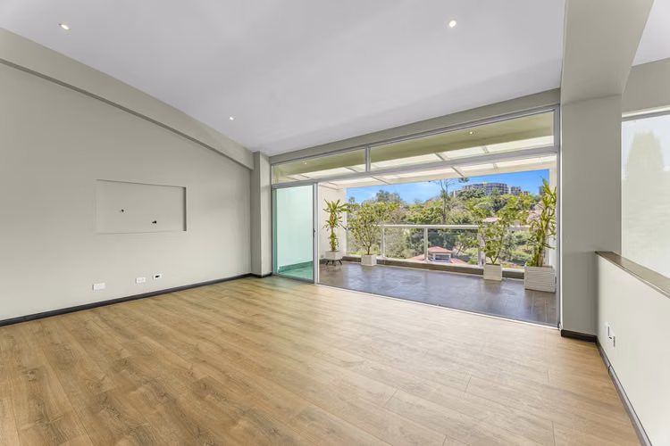 Exclusivo Penthouse de 2 Niveles: Vistas Panorámicas y Amplitud en Escazú - Imagen 17