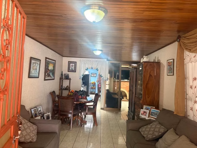 Se vende casa en Lagunilla de Heredia, cerca de Dekra