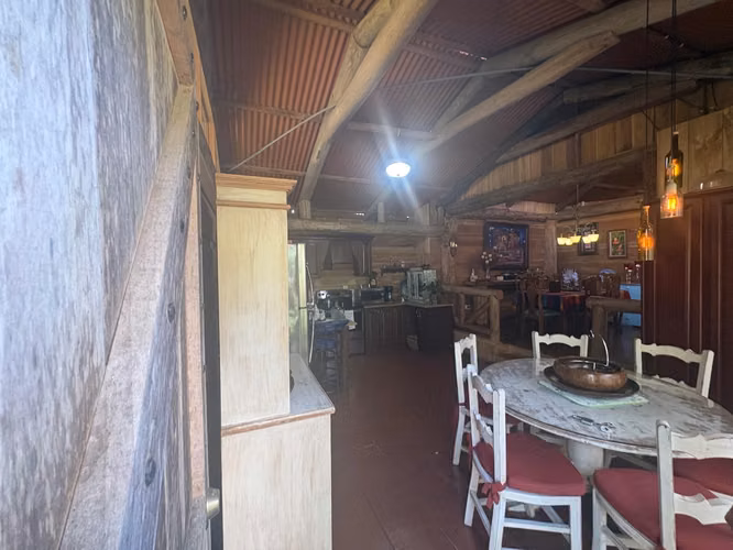 Se vende hermosa Cabaña en paraíso de Cartago