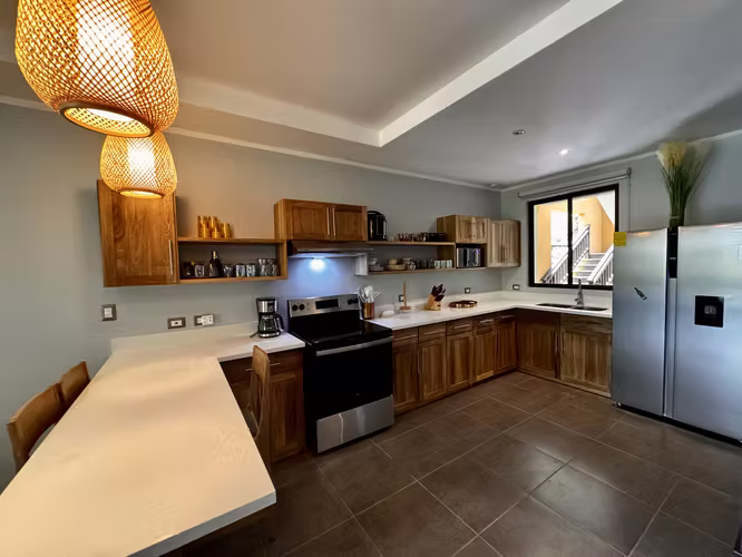 Live the Beach Life - Prime Condo Close to Everything