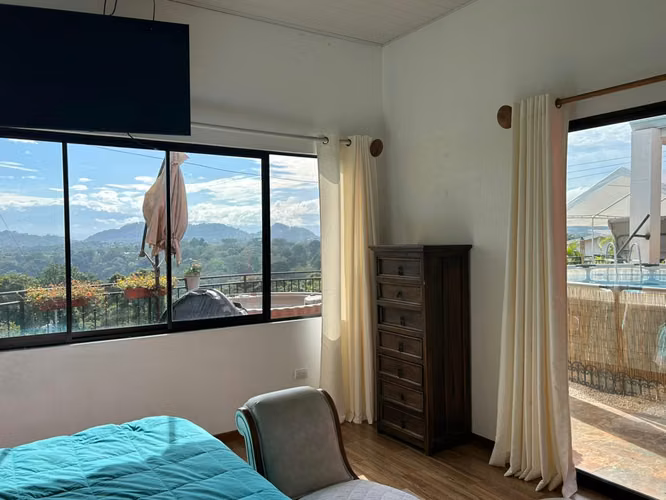 Casa en Renta con Vistas Espectaculares Cerca del Centro de Atenas - Imagen 8