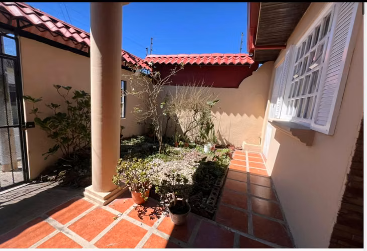Casa en urbanización Sanabria en San Rafael Oreamuno de Cartago MML