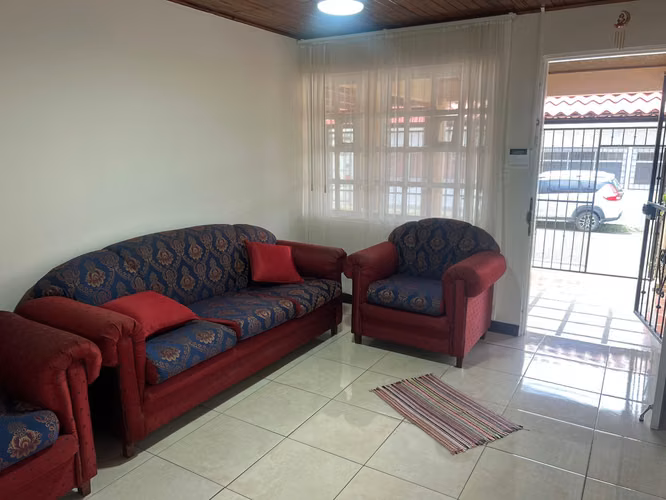 Casa en urbanización Sanabria en San Rafael Oreamuno de Cartago MML