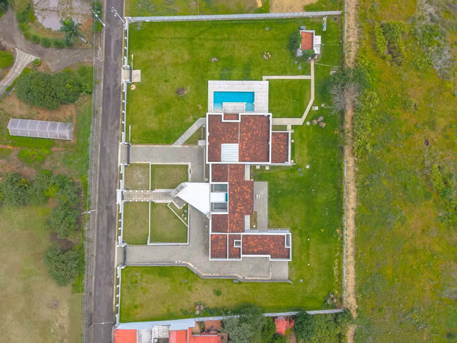 En Venta . Independiente Calle Privada, La Guácima