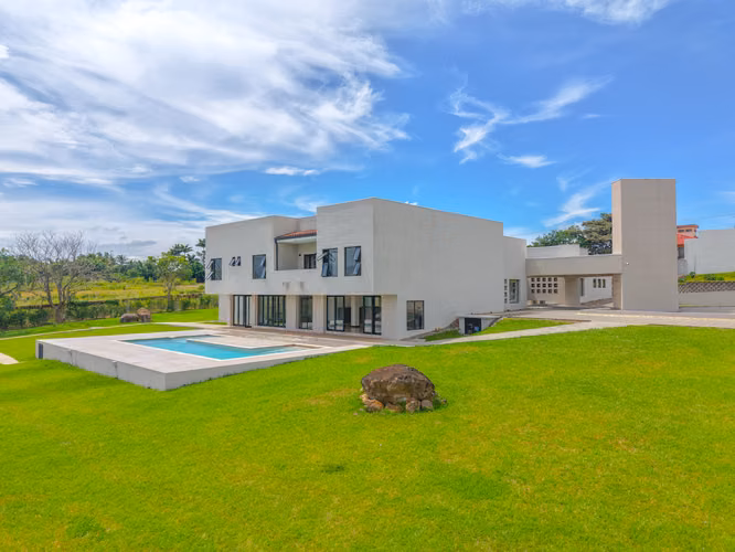En Venta . Independiente Calle Privada, La Guácima - Imagen 13