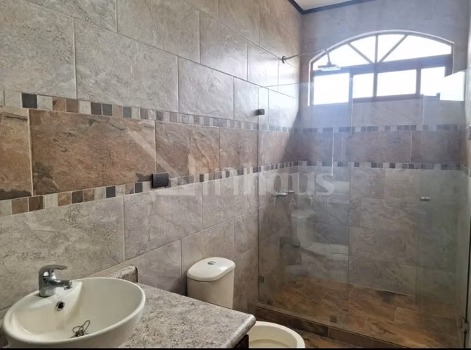 Venta de casa independiente en Santo Tomas de Santo Domingo, Heredia - Imagen 7