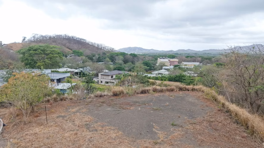 Oportunidad real venta lote condominio Senderos Tamarindo 900m2 vista