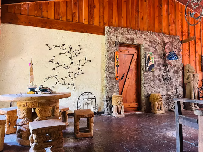 Venta de Hotel de montaña en Heredia