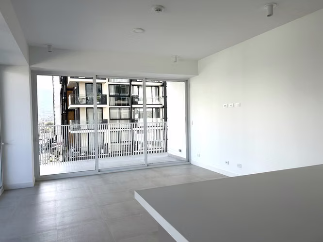 Venta de Apartamento Contemporáneo de 2 Habitaciones 2 Baños en Rohrmoser ID25968