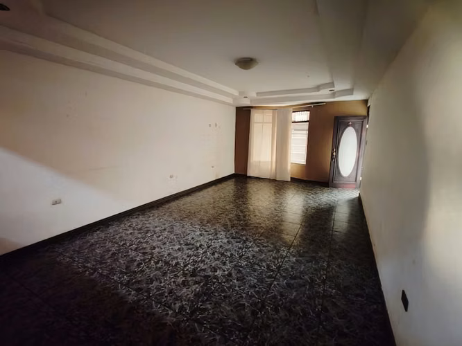 Casa con 3 dormitorios en El Carmen de Cartago. MML