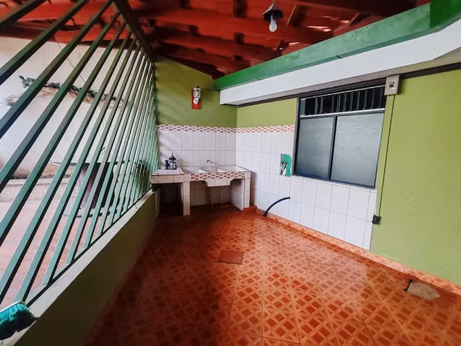Casa con 3 dormitorios en El Carmen de Cartago. MML