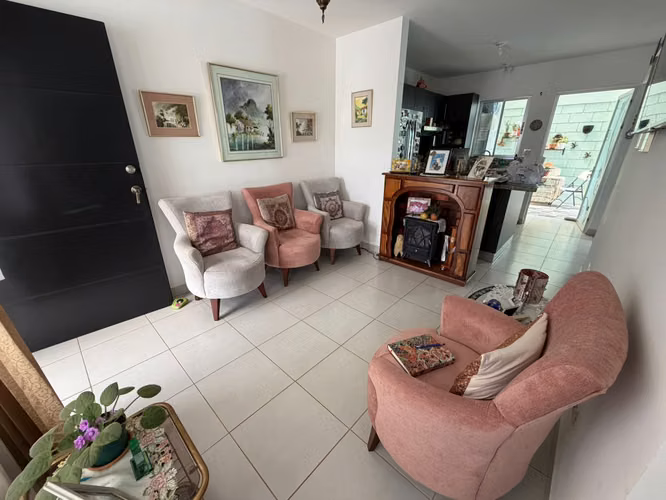 CASA CONDOMINIO HEREDIA