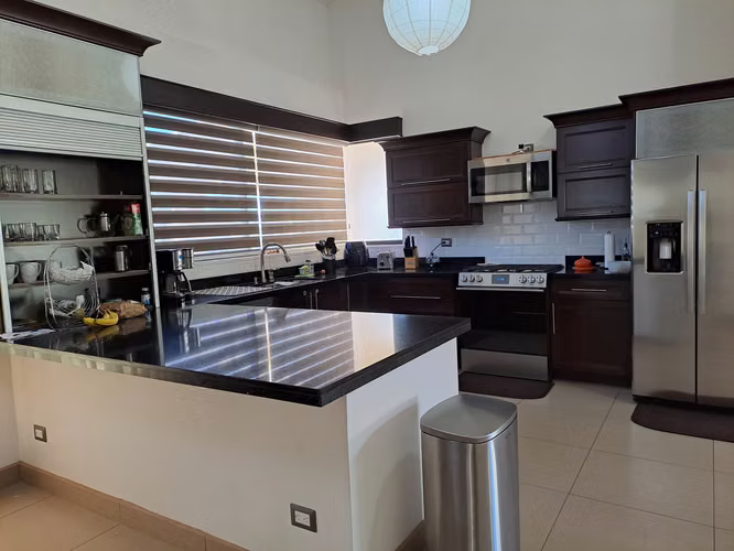 Terreno 1875 m2 - Una Planta - Impecable