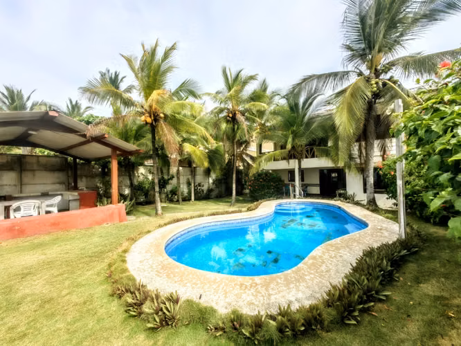 House for Sale with Pool and Rancho in Playa Tivives, Puntarenas!!!