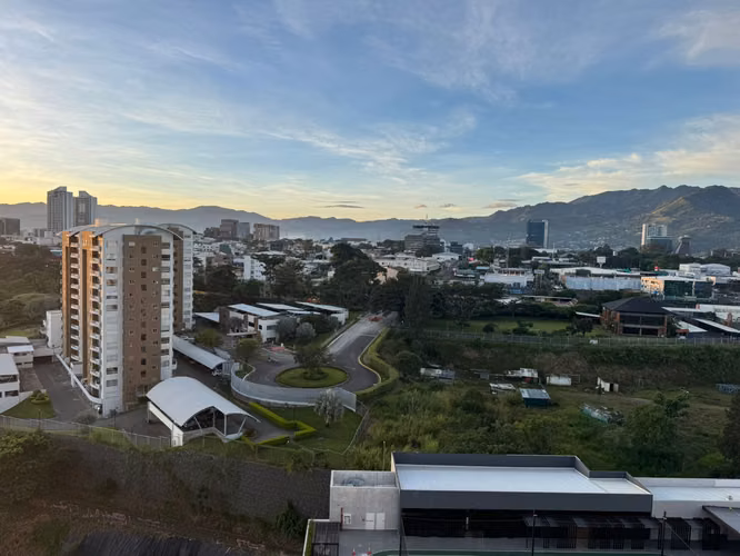 Arte y exclusividad - Venta de Penthouse amueblado en Nucleo Sabana - Imagen 15