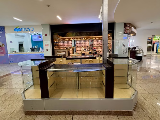 Kiosco en Alquiler | 8 m² | Alto Tráfico | Solo $180/m² | Heredia - Imagen 2