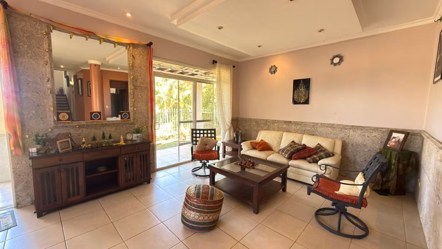 Exclusiva Casa en Condominio en Curridabat