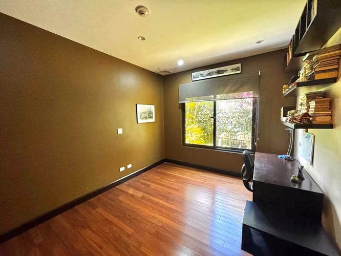 SE VENDE APARTAMENTO EN CONDOMINIO SANTA ELENA, ESCAZÚ