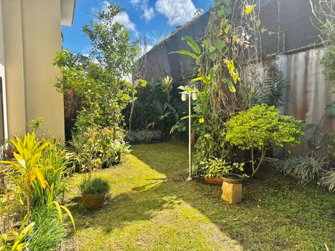 SE VENDE APARTAMENTO EN CONDOMINIO SANTA ELENA, ESCAZÚ