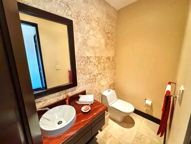 SE VENDE APARTAMENTO EN CONDOMINIO SANTA ELENA, ESCAZÚ