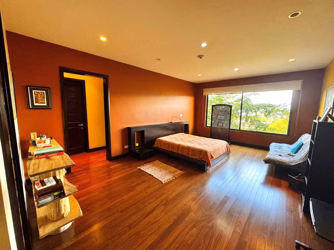 SE VENDE APARTAMENTO EN CONDOMINIO SANTA ELENA, ESCAZÚ