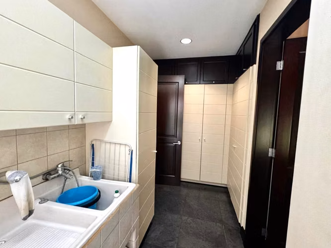SE VENDE APARTAMENTO EN CONDOMINIO SANTA ELENA, ESCAZÚ