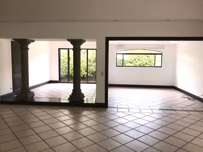 VENTA DE CASA DE UNA PLANTA EN BOSQUES DE LINDORA - Imagen 6