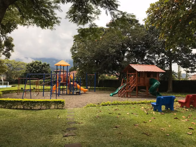 VENTA DE CASA DE UNA PLANTA EN BOSQUES DE LINDORA - Imagen 18