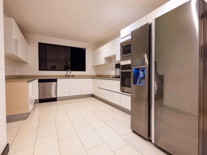 VENTA DE CASA EN VALLE DEL SOL*