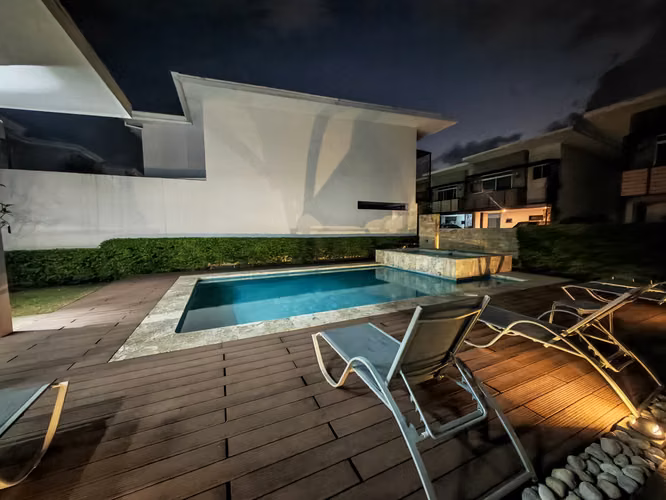 VENTA DE CASA EN CONDOMINIO SOL PARK SANTA ANA