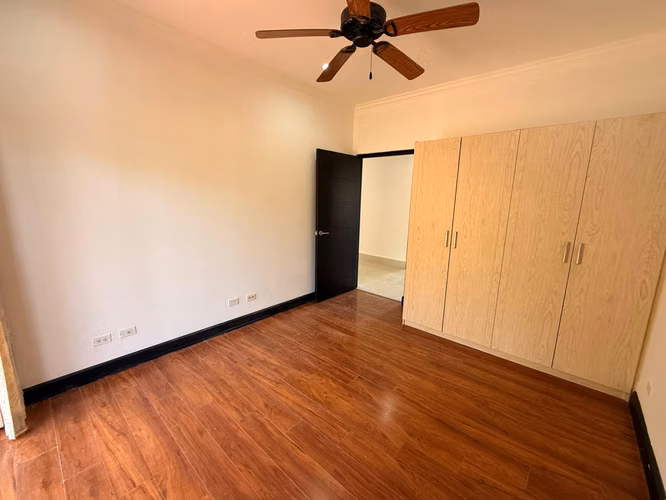 ALQUILER DE APARTAMENTO EN VISTAS AL VALLE SANTA ANA - Imagen 15
