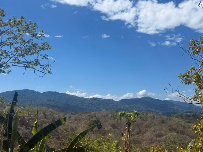 Venta hectárea de oportunidad en Bajamar de Garabito. (MV)