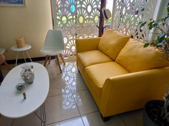 Venta de amplia casa en Residencial en Mercedes Norte de Heredia