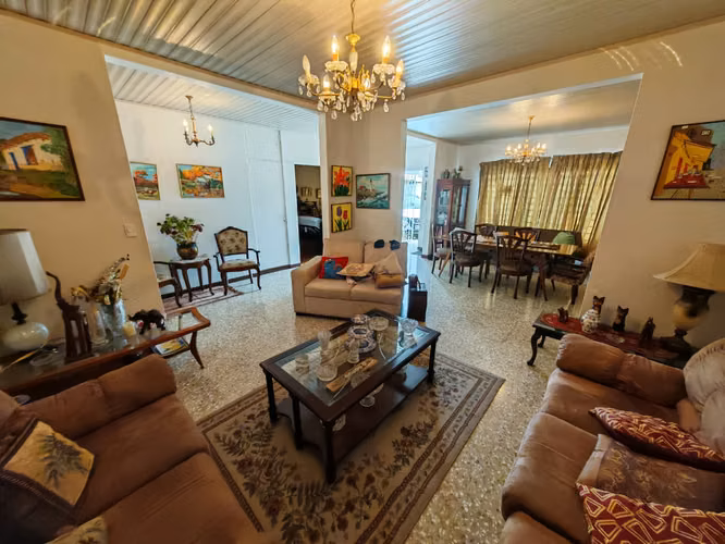 Venta de casa en Nunciatura, San José