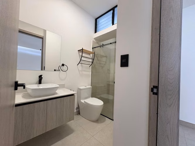 Alquiler de casa para estrenar. Lindora, Santa Ana (SV) - Imagen 15