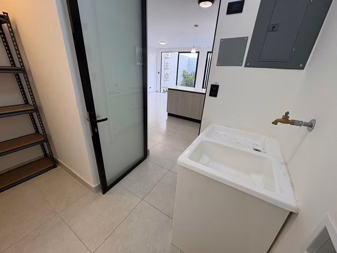 Alquiler de casa para estrenar. Lindora, Santa Ana (SV) - Imagen 7