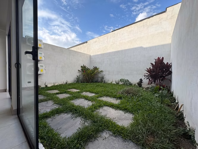 Alquiler de casa para estrenar. Lindora, Santa Ana (SV) - Imagen 3