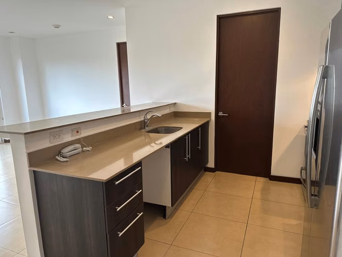 VENTA DE APARTAMENTO EN ESCAZÚ, DISTRITO 4*